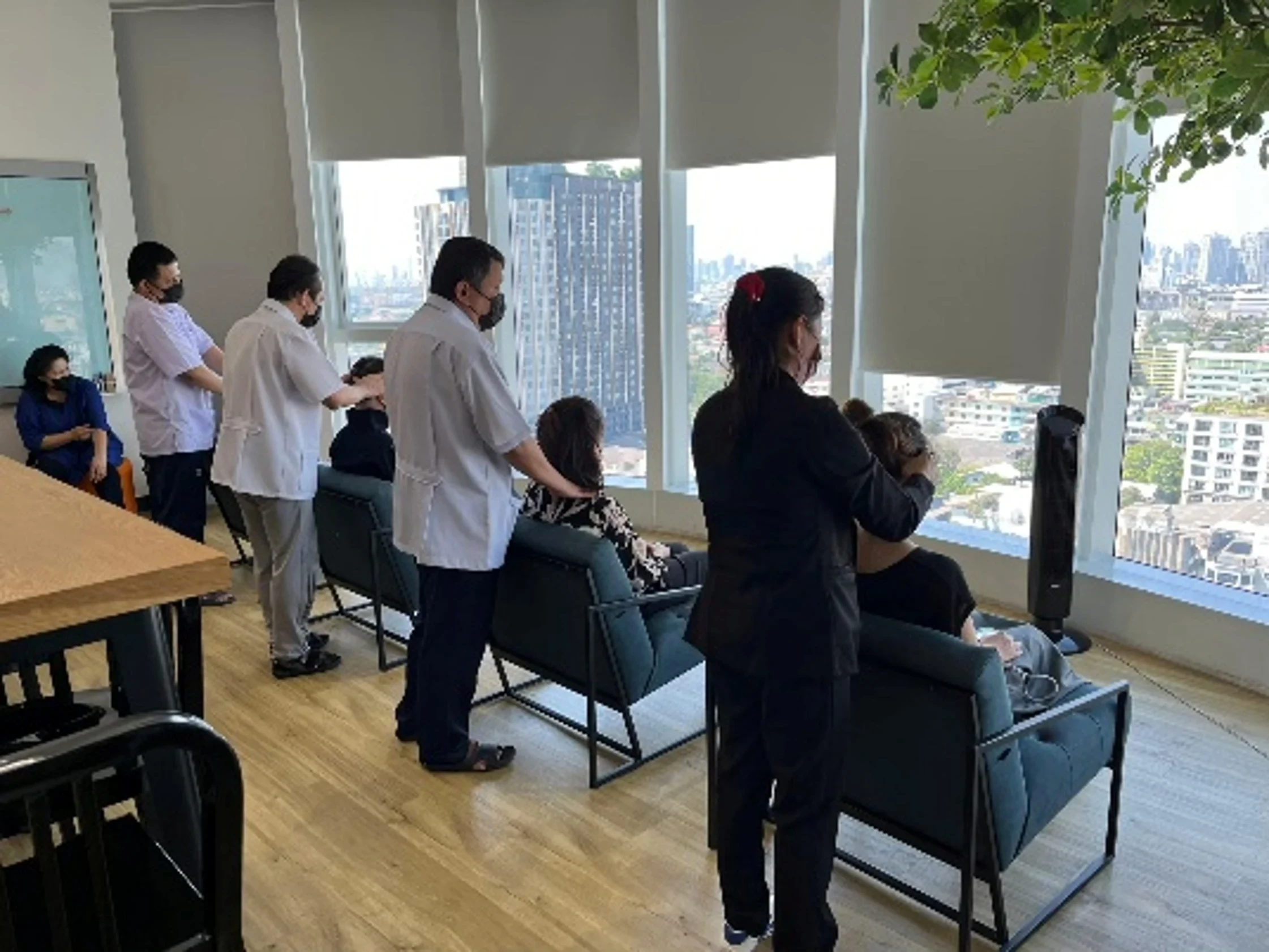 Relaxation Massage Project by Therapists with Visual Impairments
